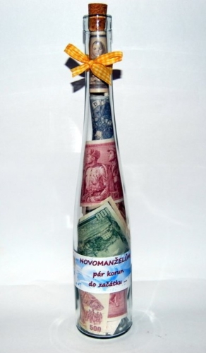 Láhev s penězi - Pro novomanžele